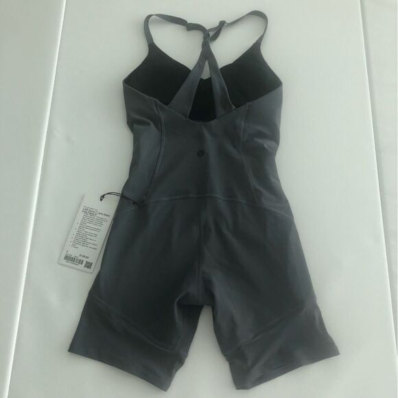 Lululemon lab Nulux and Mesh One-Piece 8" Anchor - Picture 14 of 17